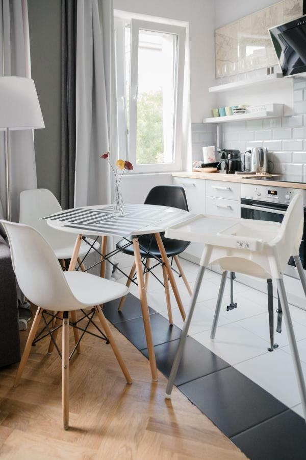 Aski Hoza Apartment Варшава Экстерьер фото